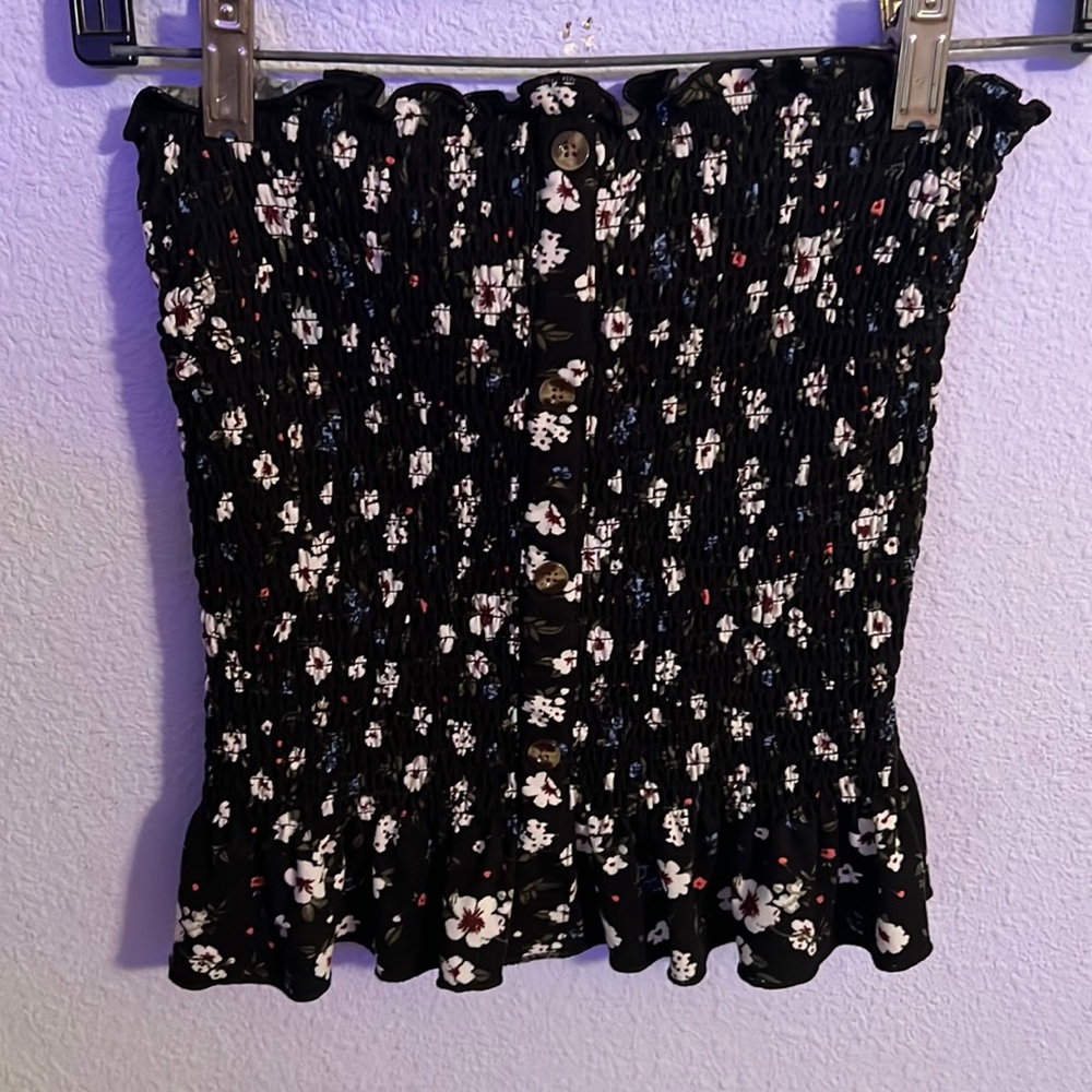 Stretchy tub top button down floral print top.